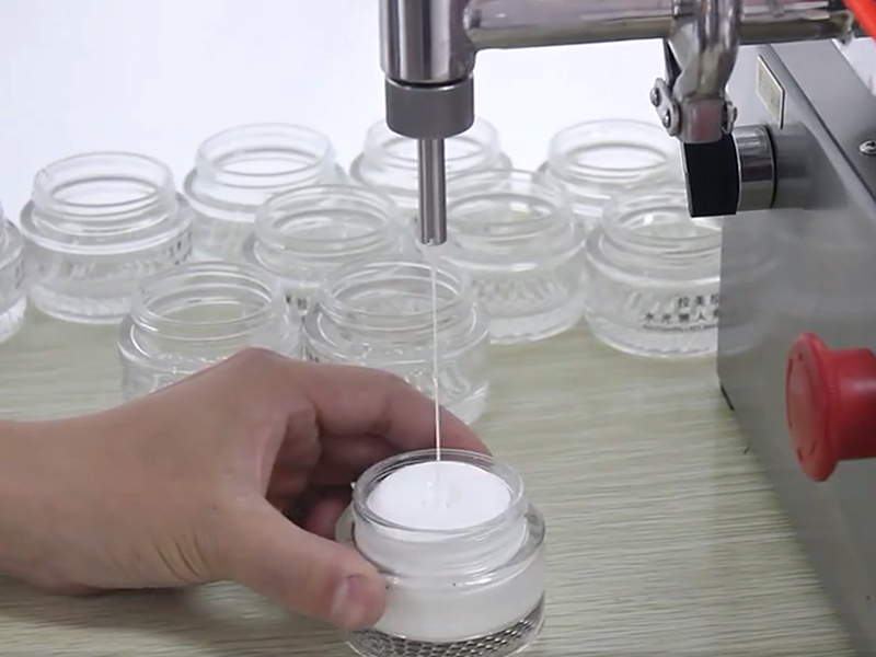 ���Զ�Һ���װ��������������