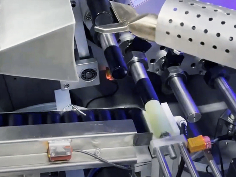 ���컯�����Ľ������Ǳ��Զ�����װ�豸�������뷢չ